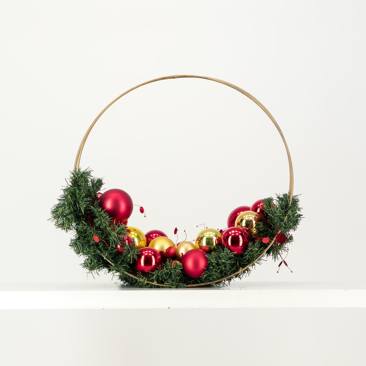 Free standing wreaths