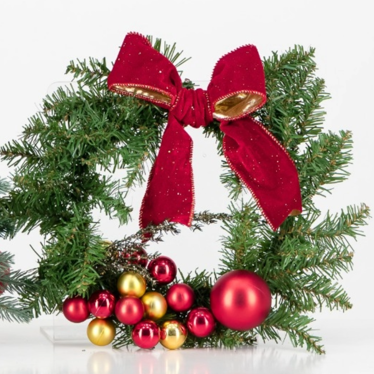 Wreaths Red Baubles & Bow